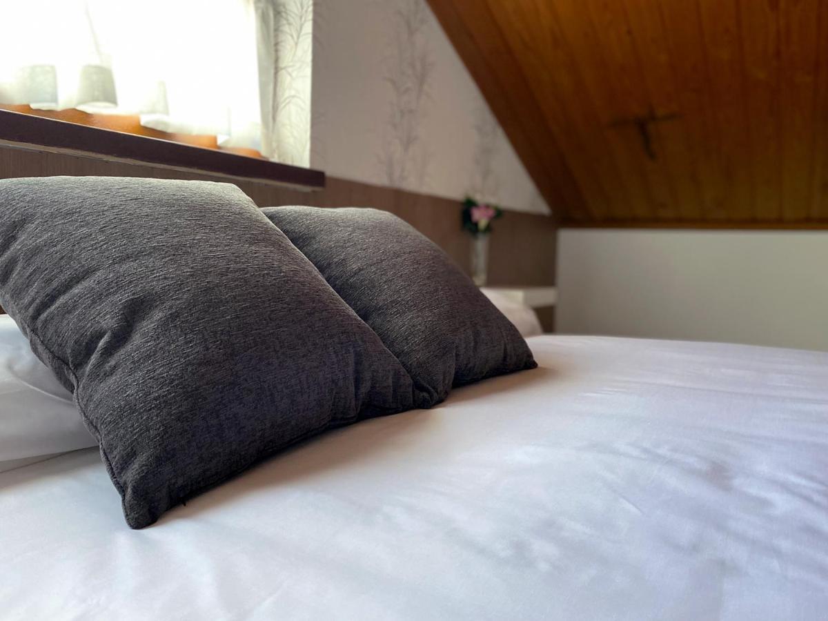 Hotel Avelina Cangas de Onis Luaran gambar