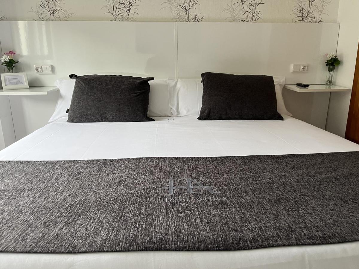 Hotel Avelina Cangas de Onis Luaran gambar