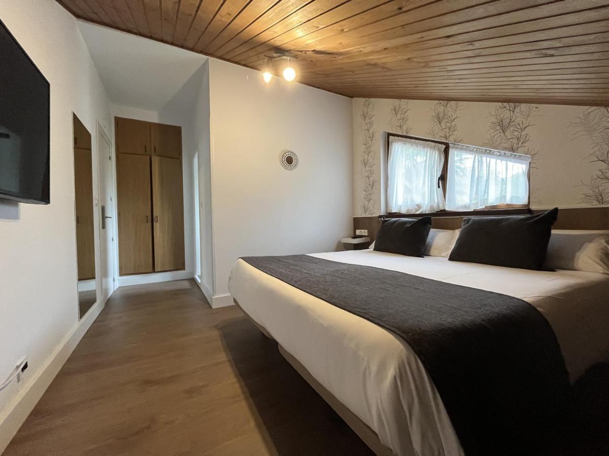 Hotel Avelina Cangas de Onis Luaran gambar