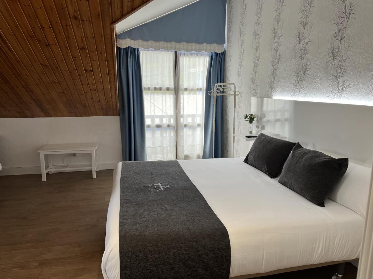 Hotel Avelina Cangas de Onis Luaran gambar